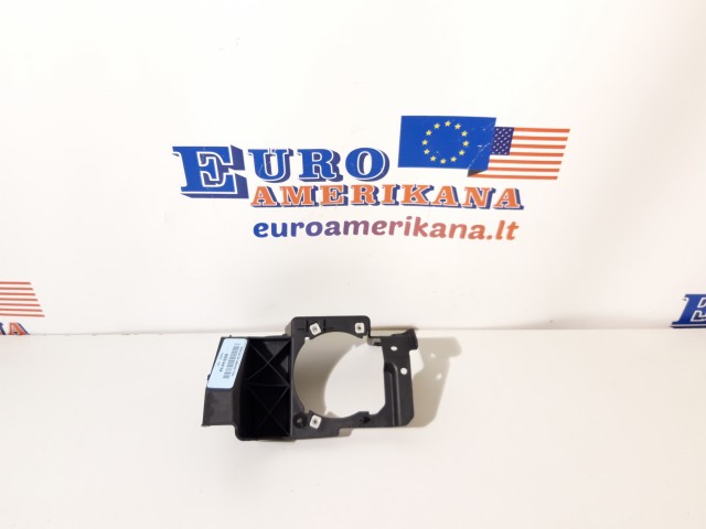 Bracket-Fog Lamp (left)